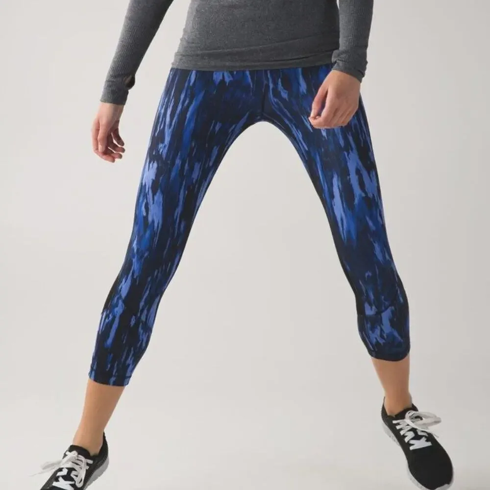 Lululemon Pace Rival Crop *Full-On Luxtreme Painted Animal Sprinkler Black